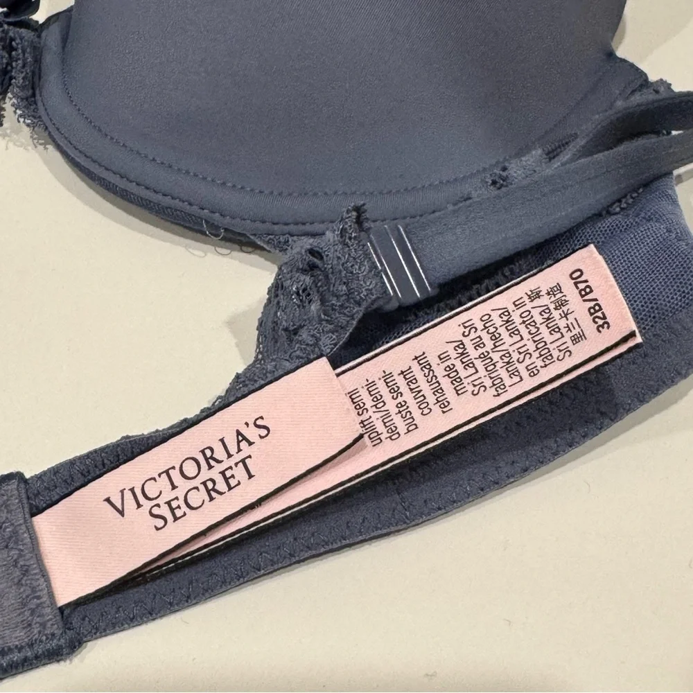Victoria’s Secret Uplift Semi Demi Lace Bra